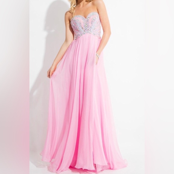 Prom Gown - Picture 1 of 3